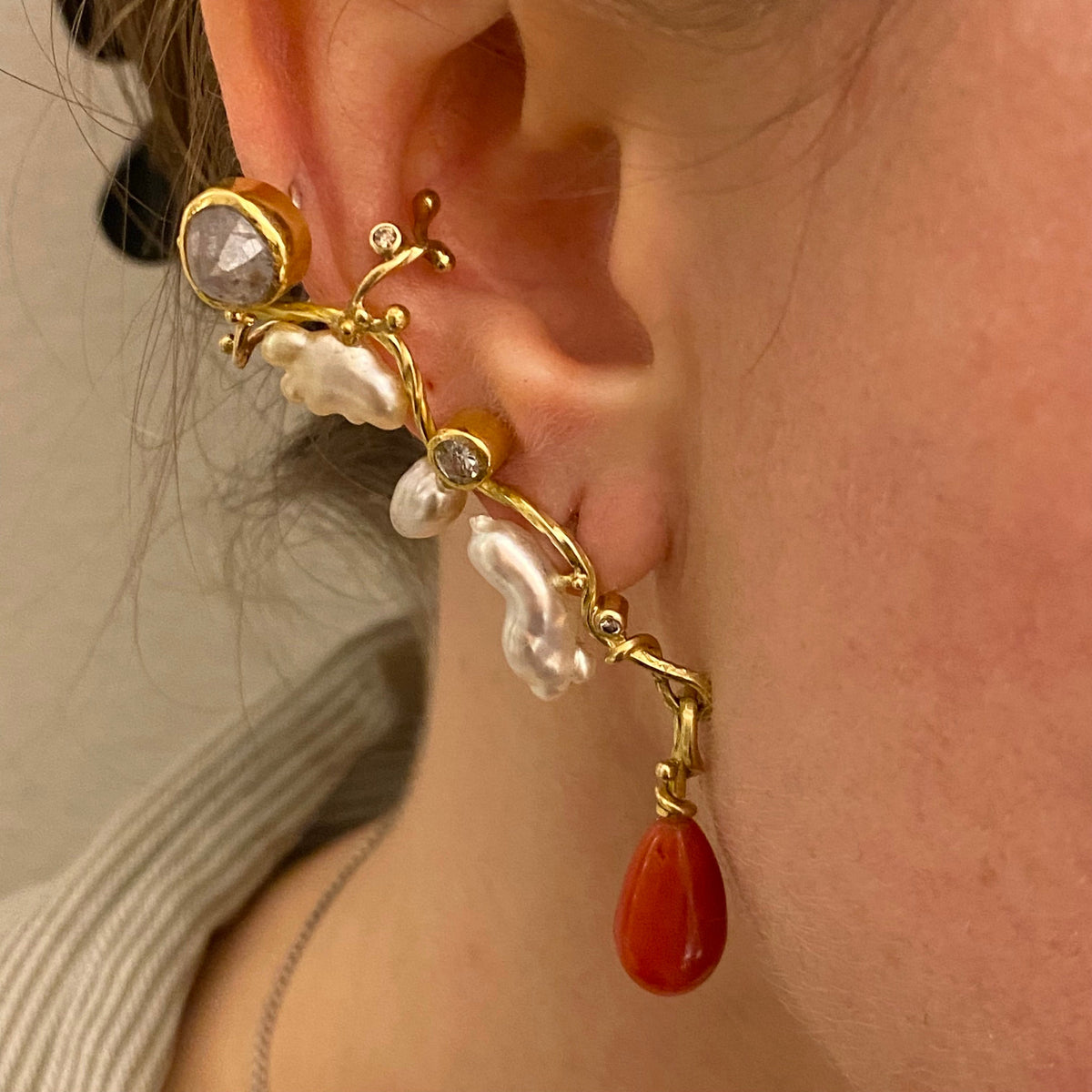 Filuka 18K & 22K Gold Earring w. Coral, Pearl & Diamonds