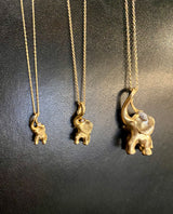 Small Elephant Charm 18K Gold Pendant w. Diamond