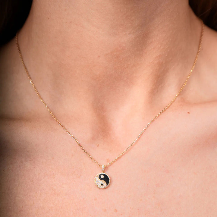 Yin Yang Small 18K Gold Necklace w. Lab-Grown Diamonds