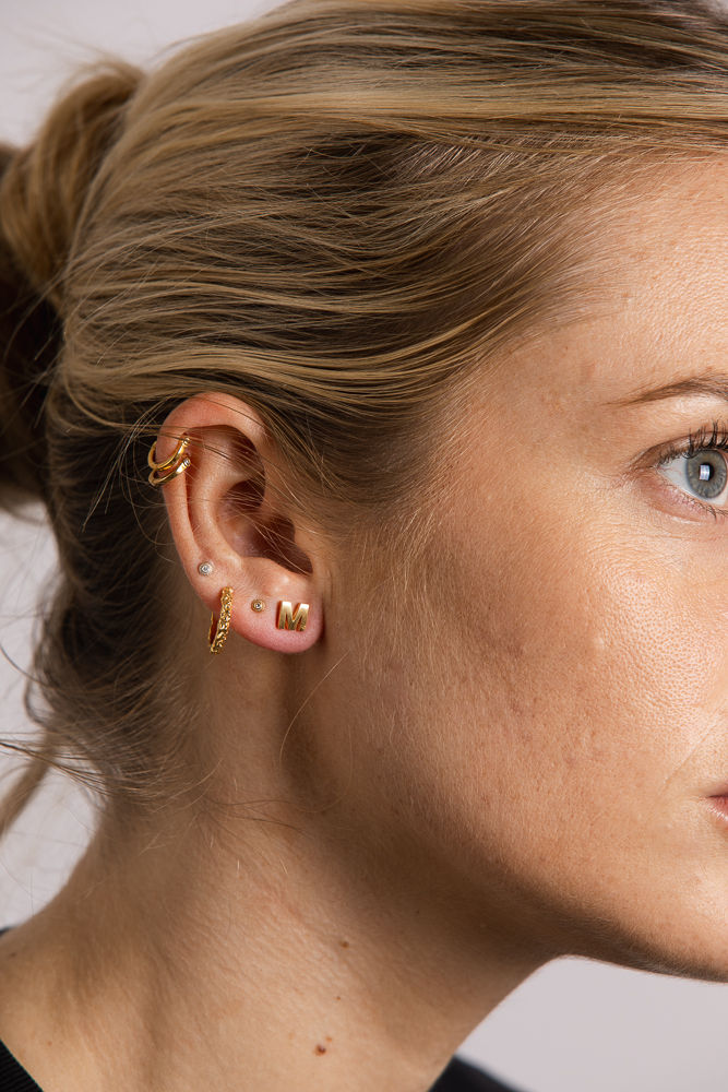 IX M 22K Gold Plated Stud