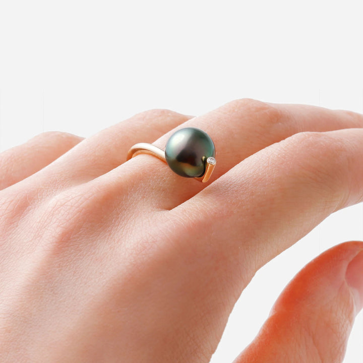 Dent 10K Guld Ring m. Perle og Diamant