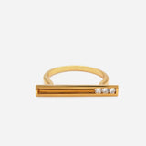 Moving 3 18K Gold Ring w. Diamonds