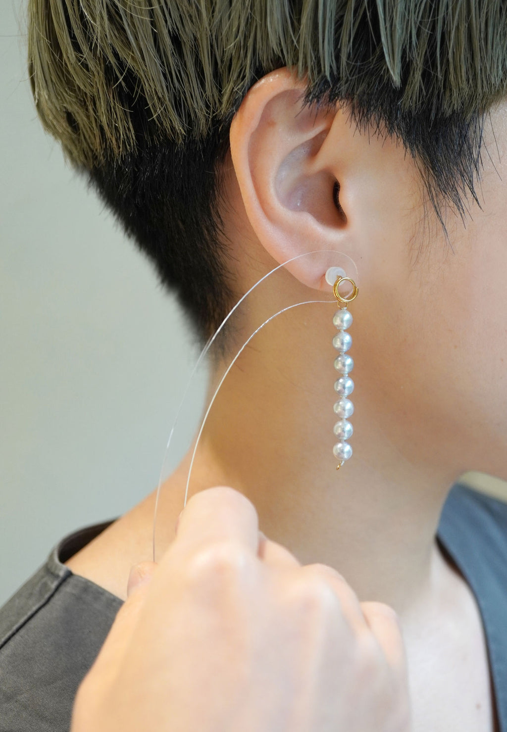 Natural 18K Gold Earring w. Akoya Pearl