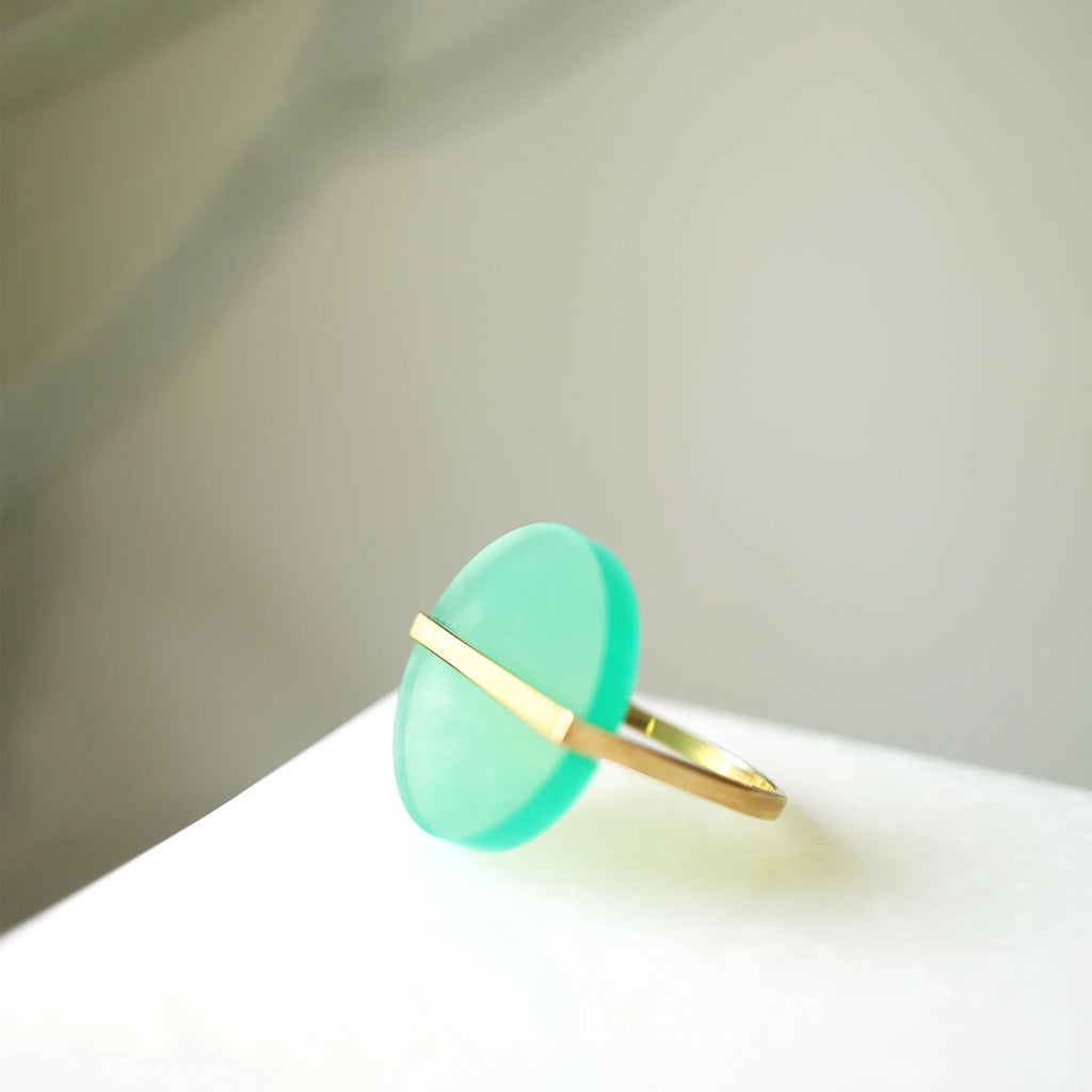 Slice 10K Gold Ring w. Chrysoprase