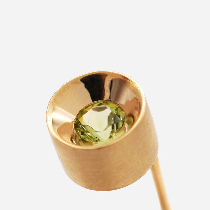 Spot Single 18K & 10K Ørering m. 3mm Peridot