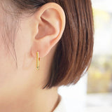 Tip L 18K Gold Earring w. Diamonds