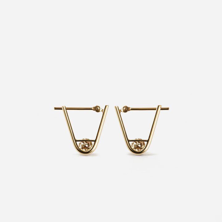 Tip S 18K Gold Earring w. Diamonds