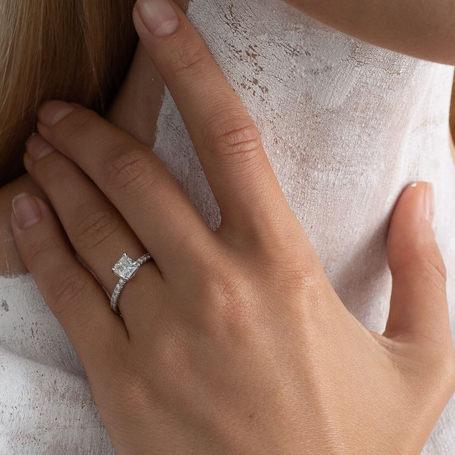 Tiny Clash Princess Engagement 14K Whitegold Ring w. 1.40ct Lab-Grown Diamonds