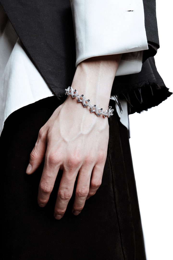 Infinity Rhodium Plated Silver Bracelet w. Moissanites