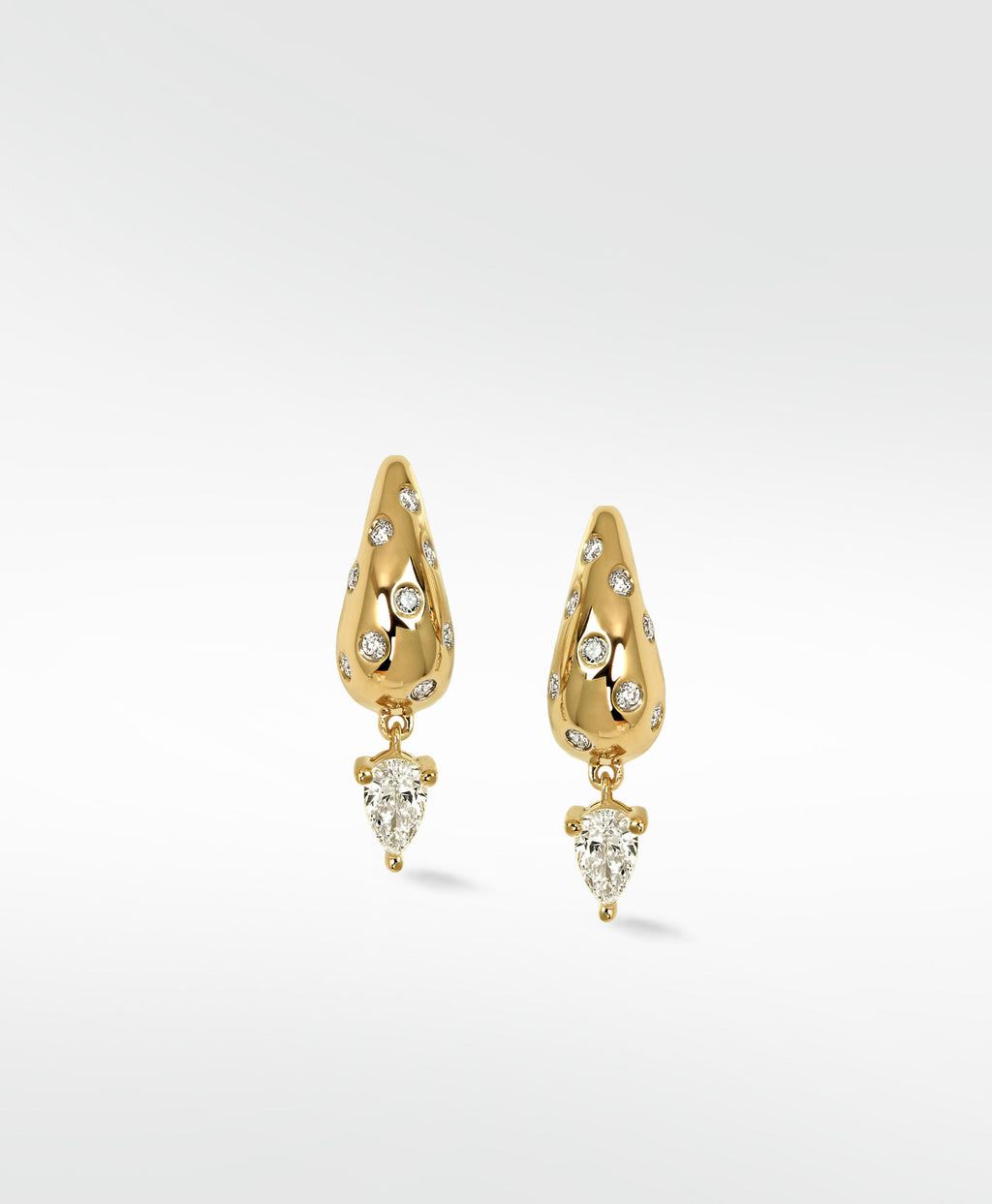 Nocturnal Pear Drop Statement 14K Guld Hoops m. Lab-Grown Diamant