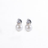 14K Gold Studs w. Diamonds & Pearl