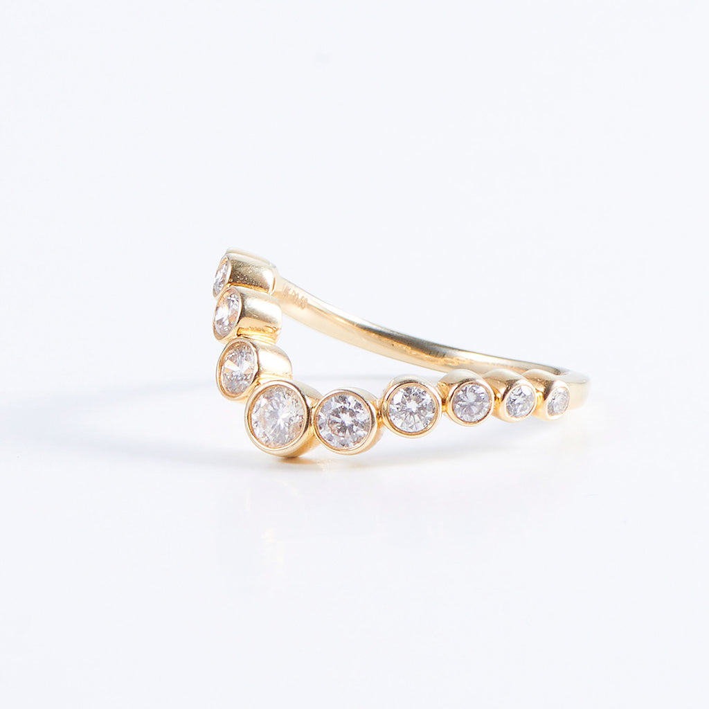 Ersa 14K Gold Ring w. Diamonds