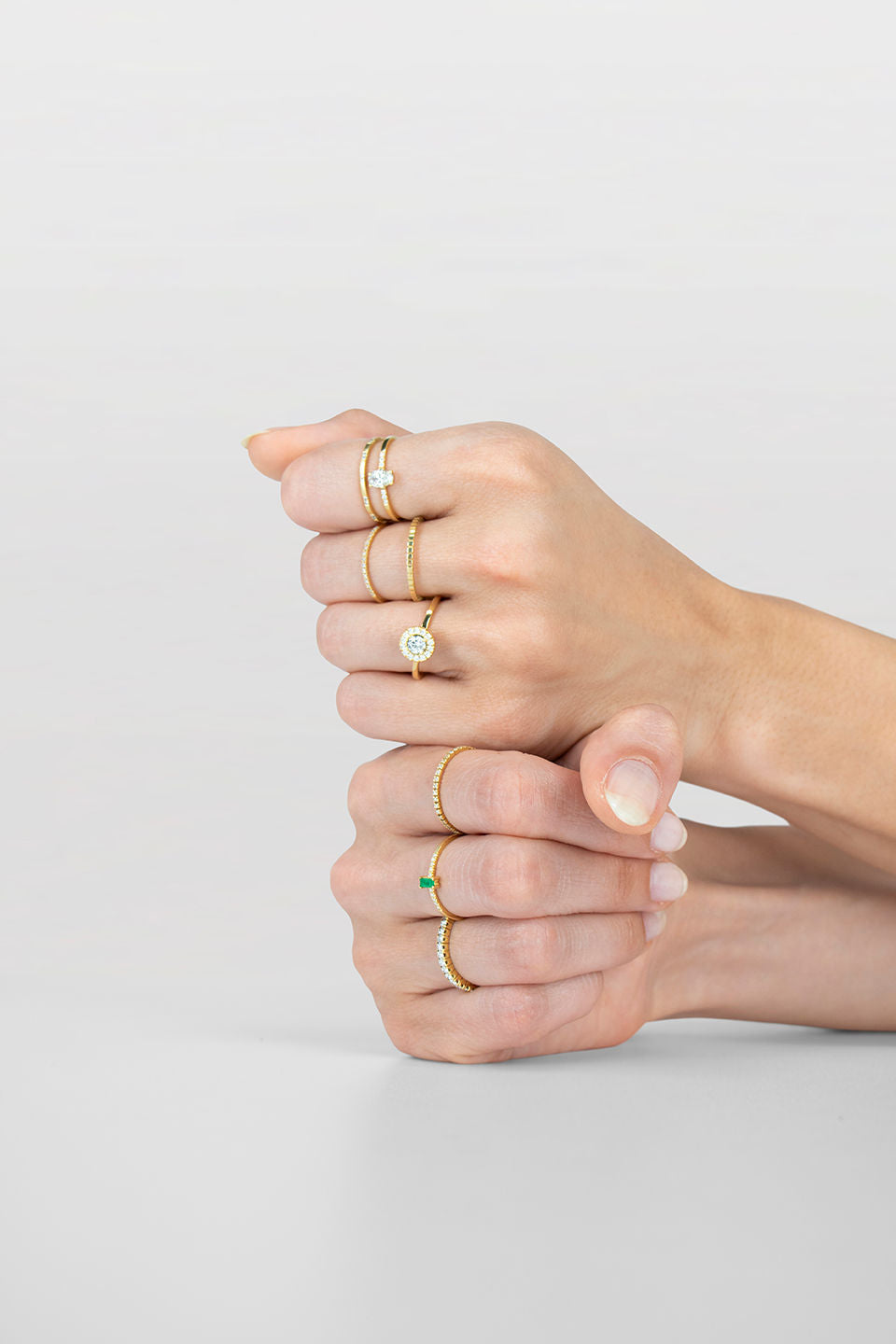 2. 1 06 18K Guld Ring m. Diamant & Smaragd