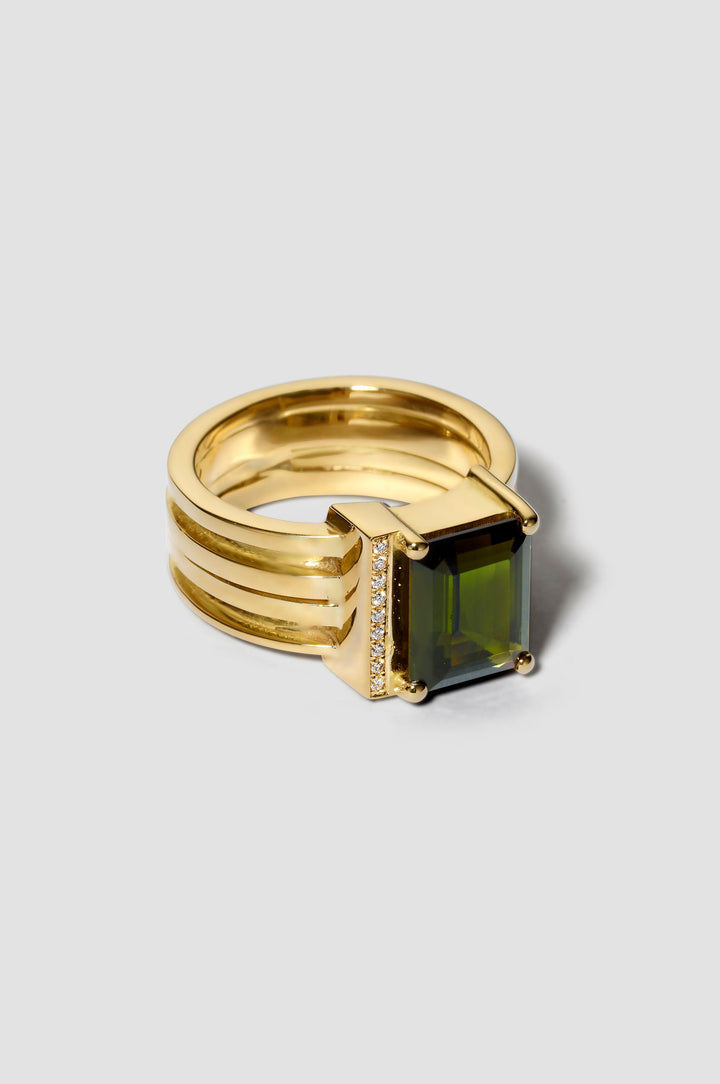 Lustre 28 18K Gold Ring w. Tourmalin & Diamonds