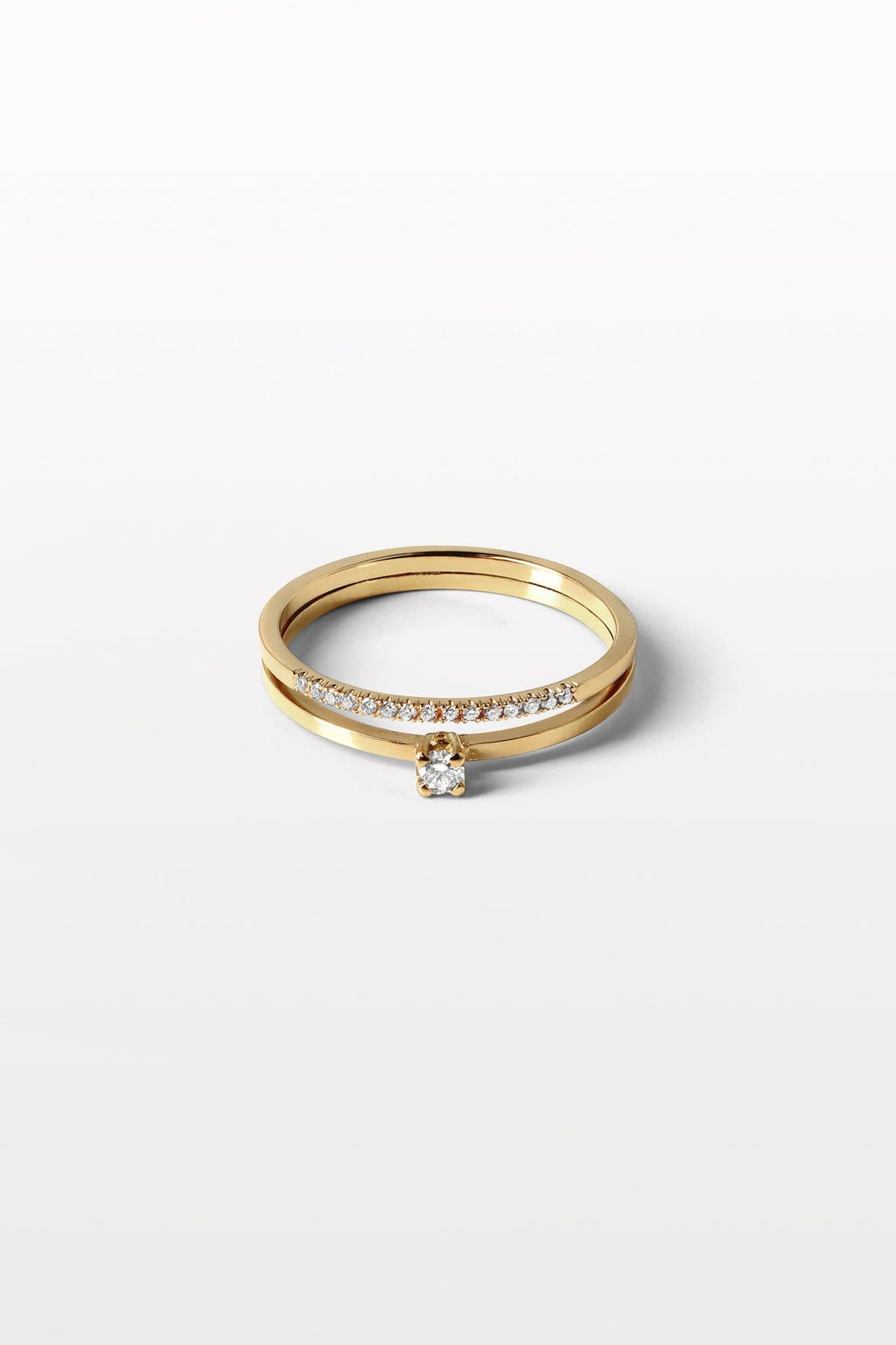 Wedding 04 18K Gold Ring w. Diamond