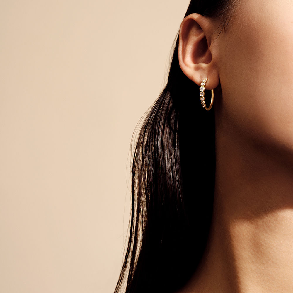 Lumen Midi 18K Gold Hoops w. Diamonds