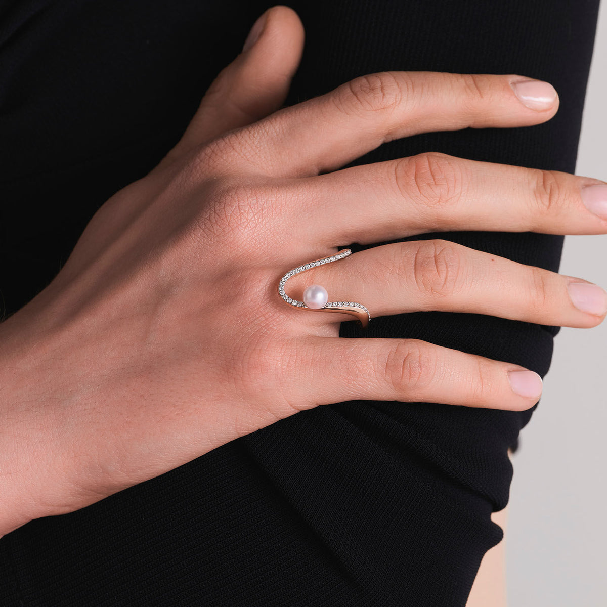 mariemas radiant ring 18k rose gold pearl diamonds 023