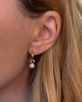 18K Gold Huggie Hoop w. Abnehmbare Perlenzauber