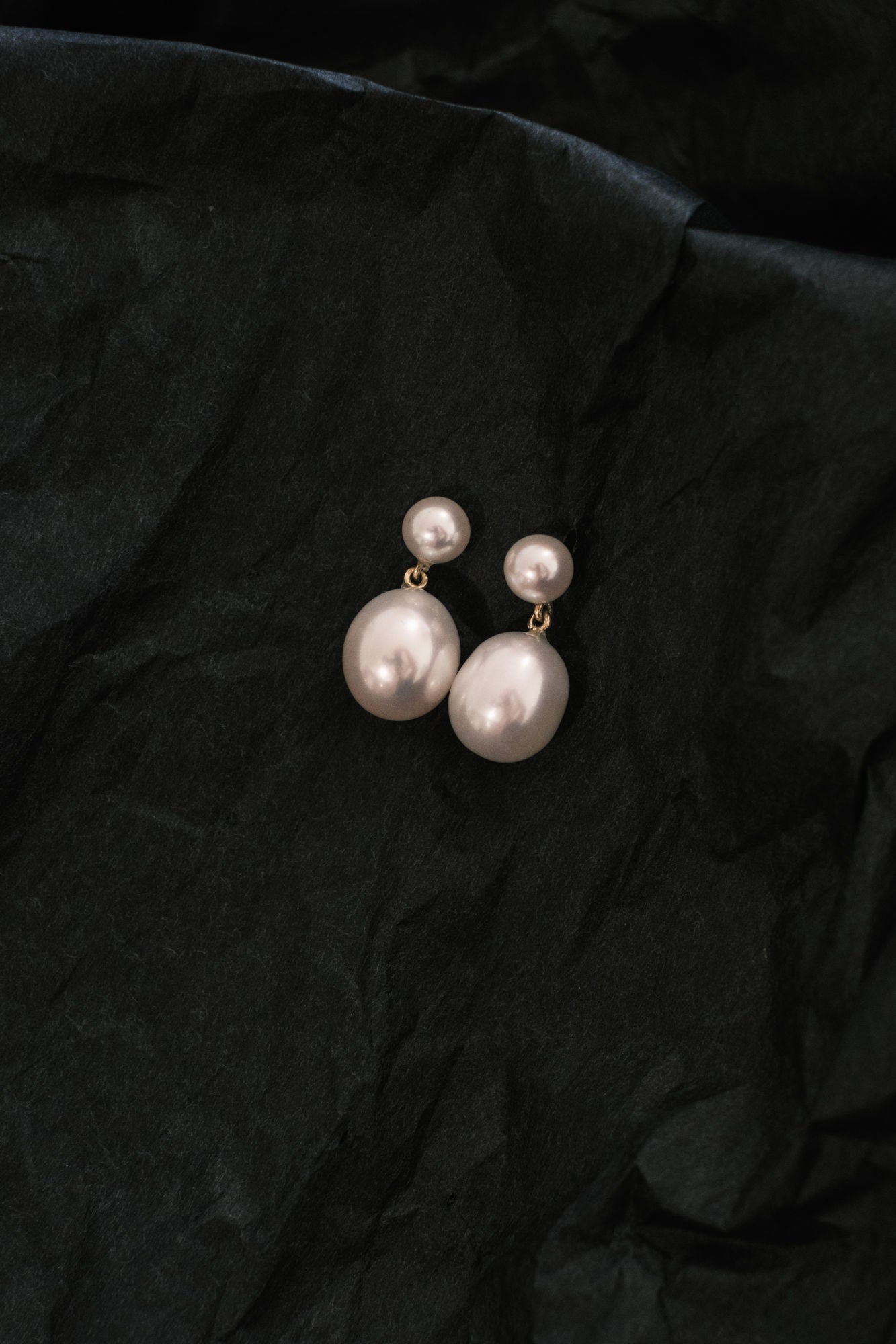 Oval Duo 18K Gold Drop Earrings w. Pearls