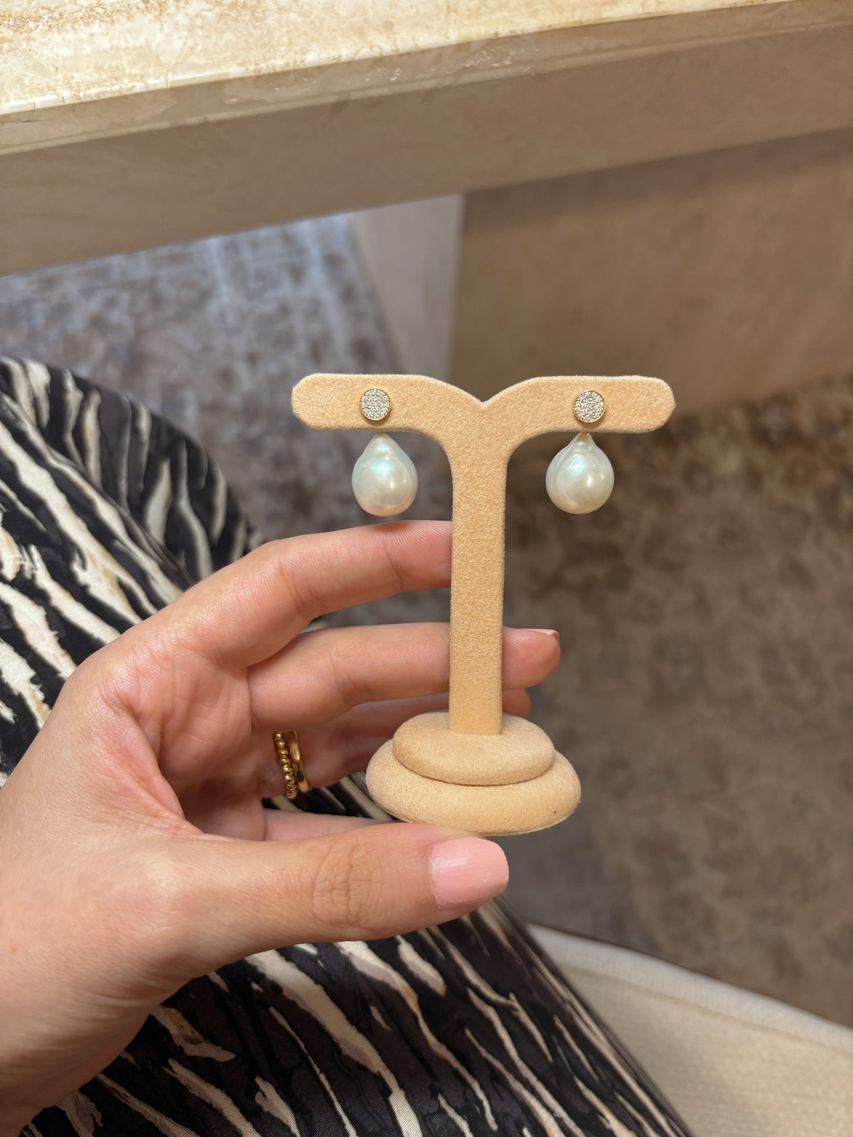Diamond Disk Pearl 18K Gold Drop Earrings
