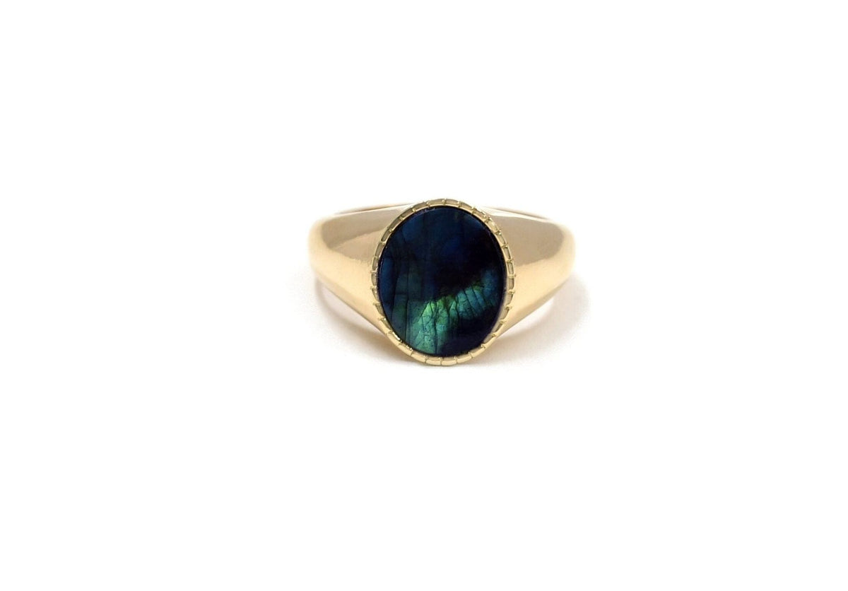 Markle Signet 14K Gold Ring w. Labradorite