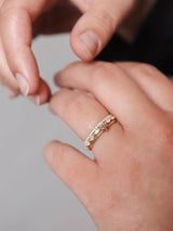 Not At All Tiny 18K Guld, Hvidguld eller Rosaguld Ring m. Diamant