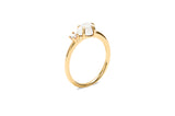 Mid Cloud 18K Gold Ring w. Milky Quartz & Diamond