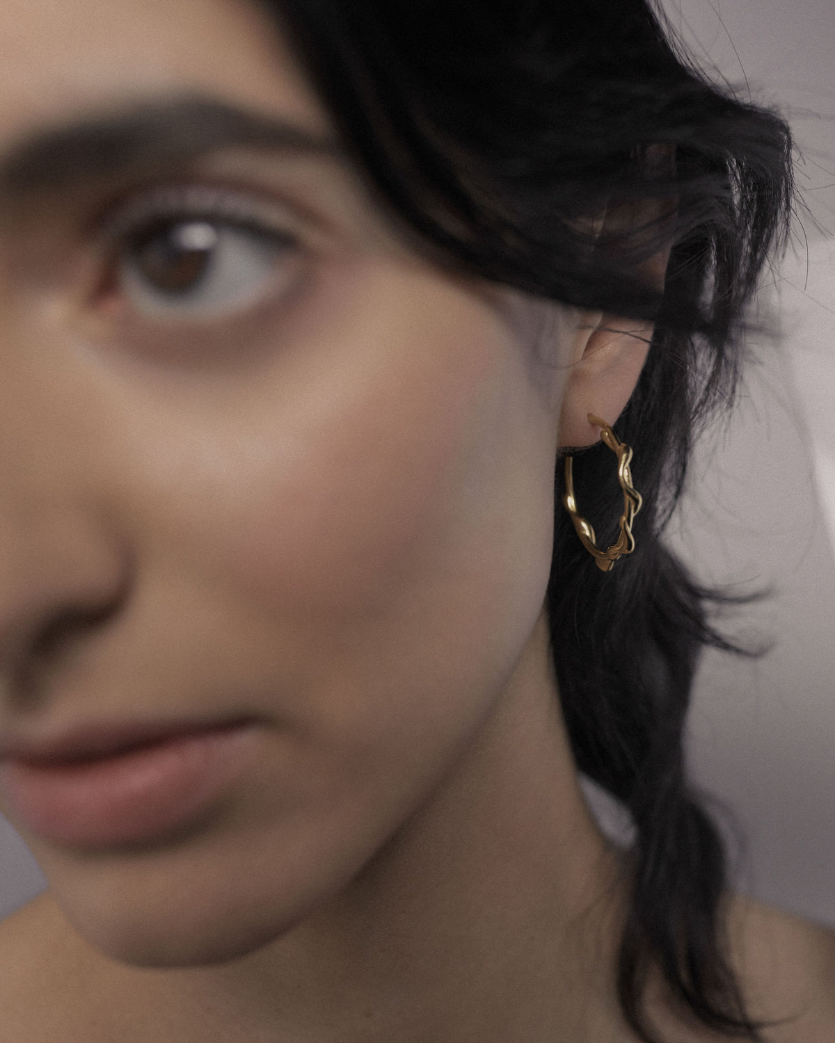 Nuri 25 Gold Plated Hoop