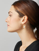 Delicate 18K Gold Hoops w. Freshwater Pearls