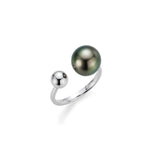Open Designed 18K Whitegold Ring w. Tahiti Pearl