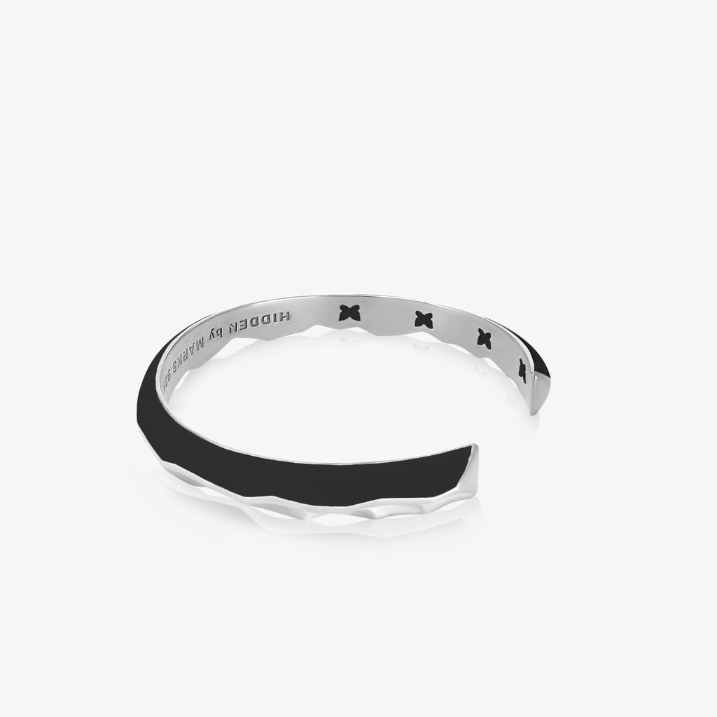 A. Iceberg Sølv Cuff m. Sort Emalje
