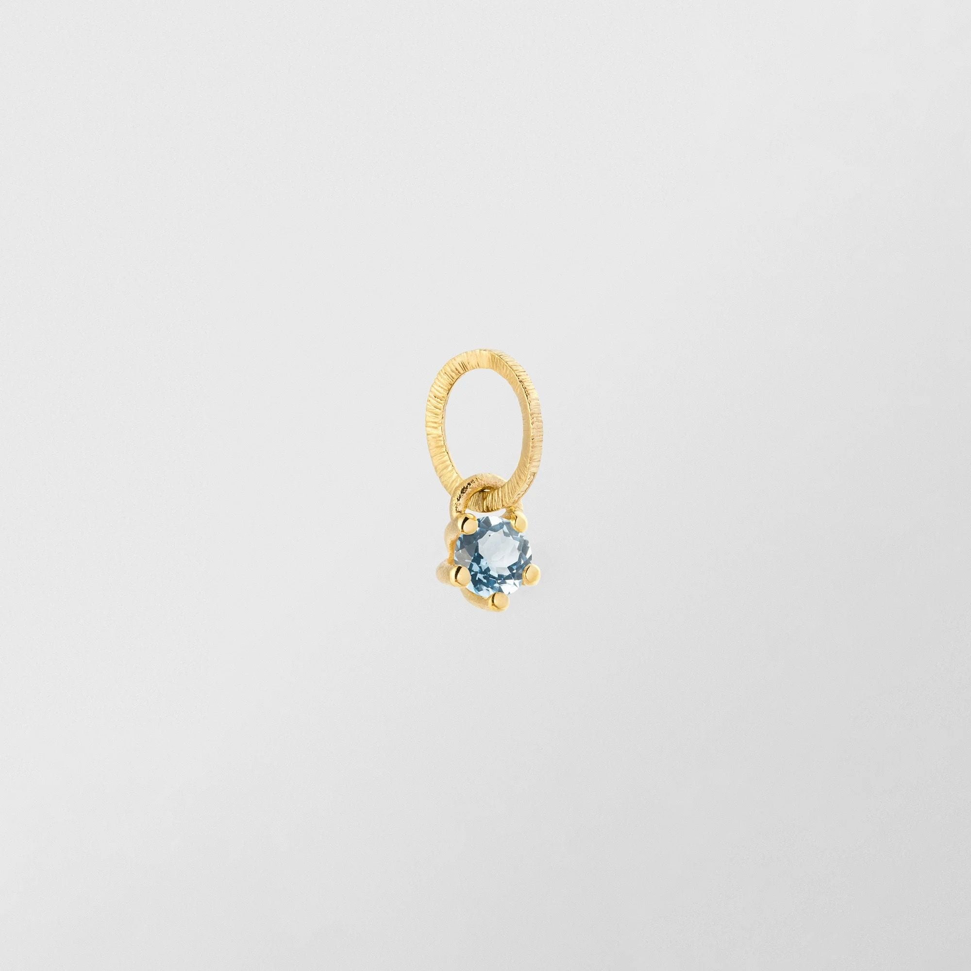 Cocktail 18K Gold Pendant w. Sky Blue Topaz
