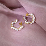 Curves 11 Gold Hoops w. Pearls
