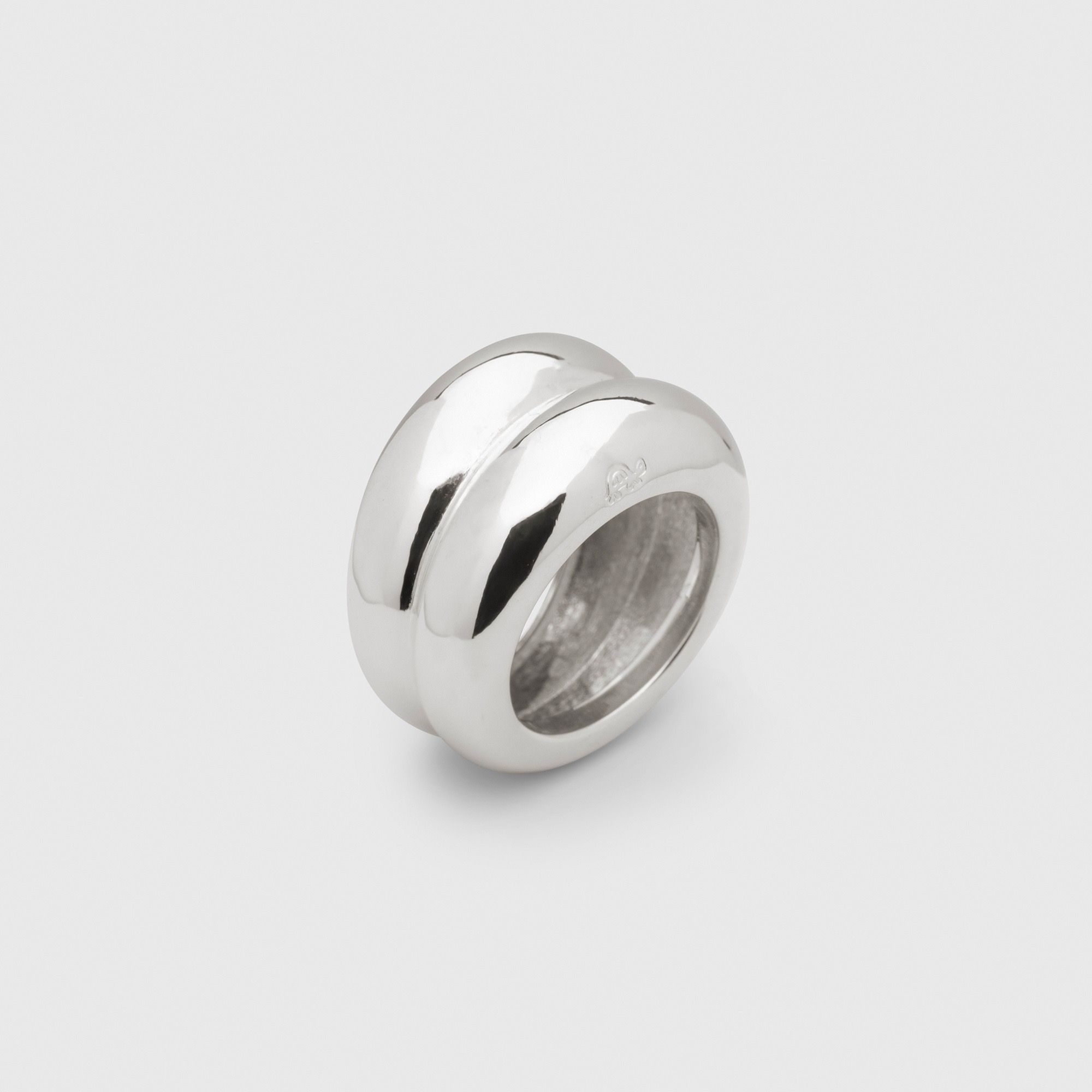 Nubo 16mm Silver Ring