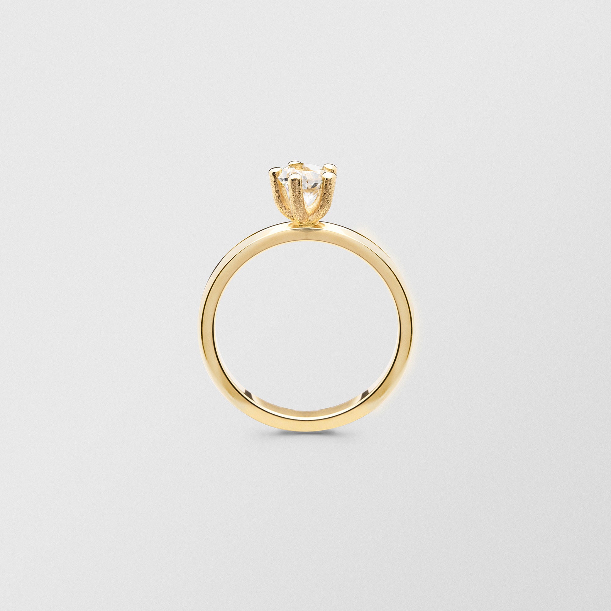 Cocktail 18k Guld Ring m. 5 mm Krystal
