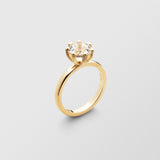 Cocktail 18K Gold Ring w. 8mm Crystal