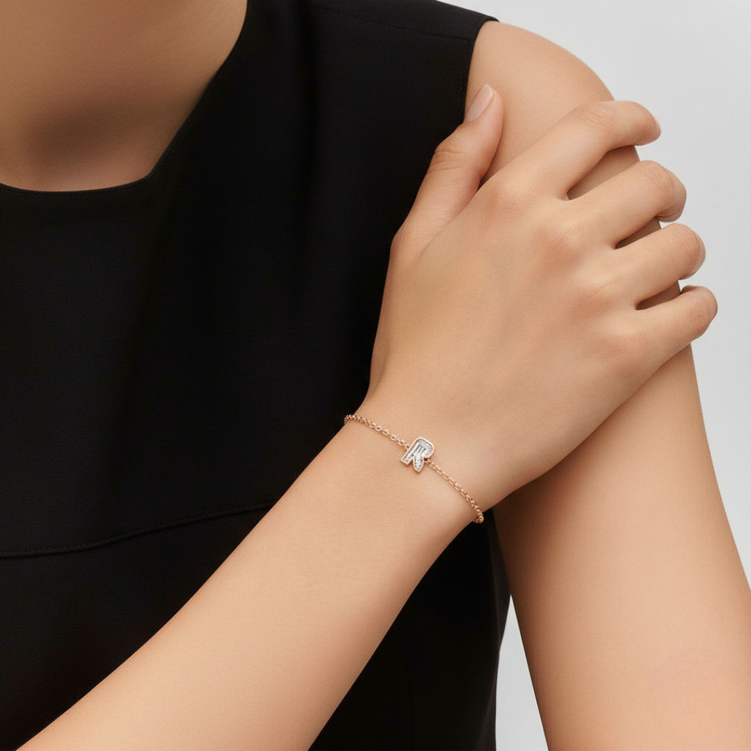 Alphabet Initial R 18K Gold, Rosegold or Whitegold Bracelet w. Solitaire Lab-Grown Diamond