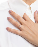 Oval 18K Gold, Whitegold or Rosegold Ring w. Diamonds