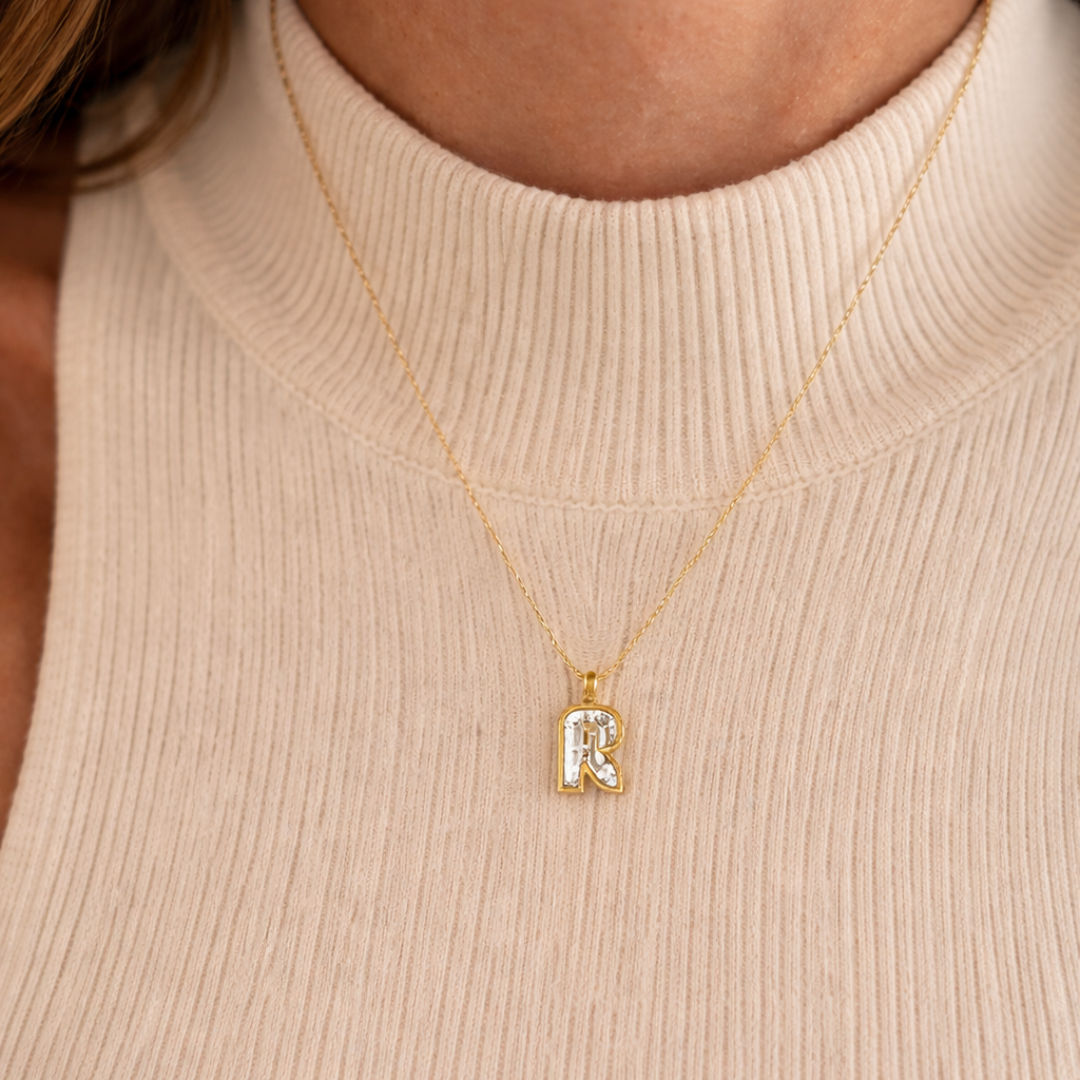 Alphabet 18K Gold, Rosegold or Whitegold Inital R Pendant w. Solitaire Lab-Grown Diamond