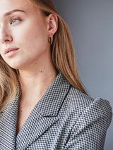 Rock Medium 18K Gold Hoop w. Diamond