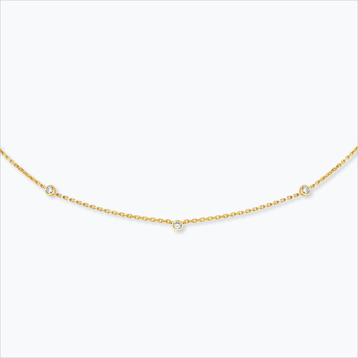 3 Stone 18K Gold Necklace w. Diamond