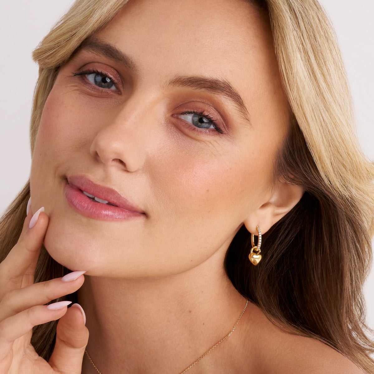 Julia Creolo Gold plattierte Ohrringe w. Zirkonia