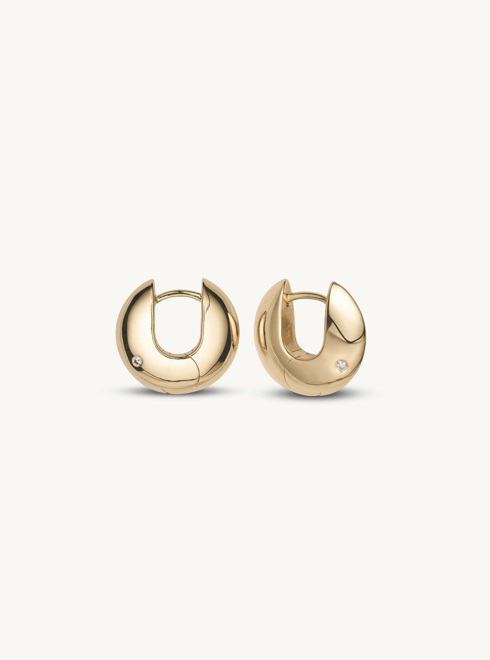 Grand arc small 10K Gold Hoop w. Diamond