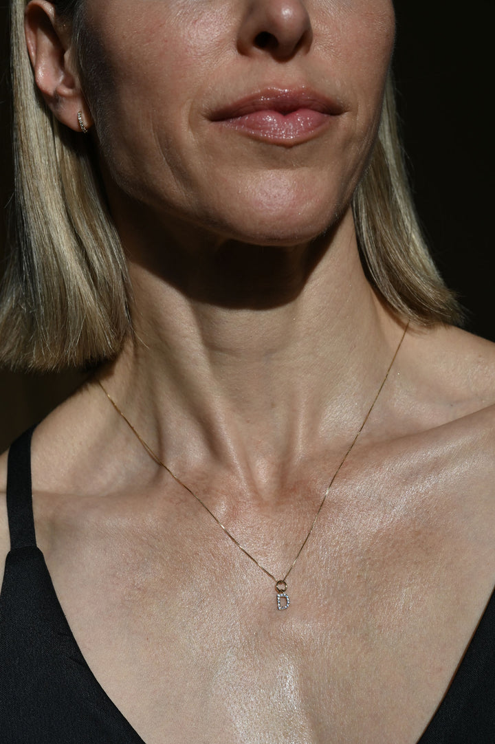 Charm ABC Brief 18K Gold Anhänger w. Hellblau Topaz