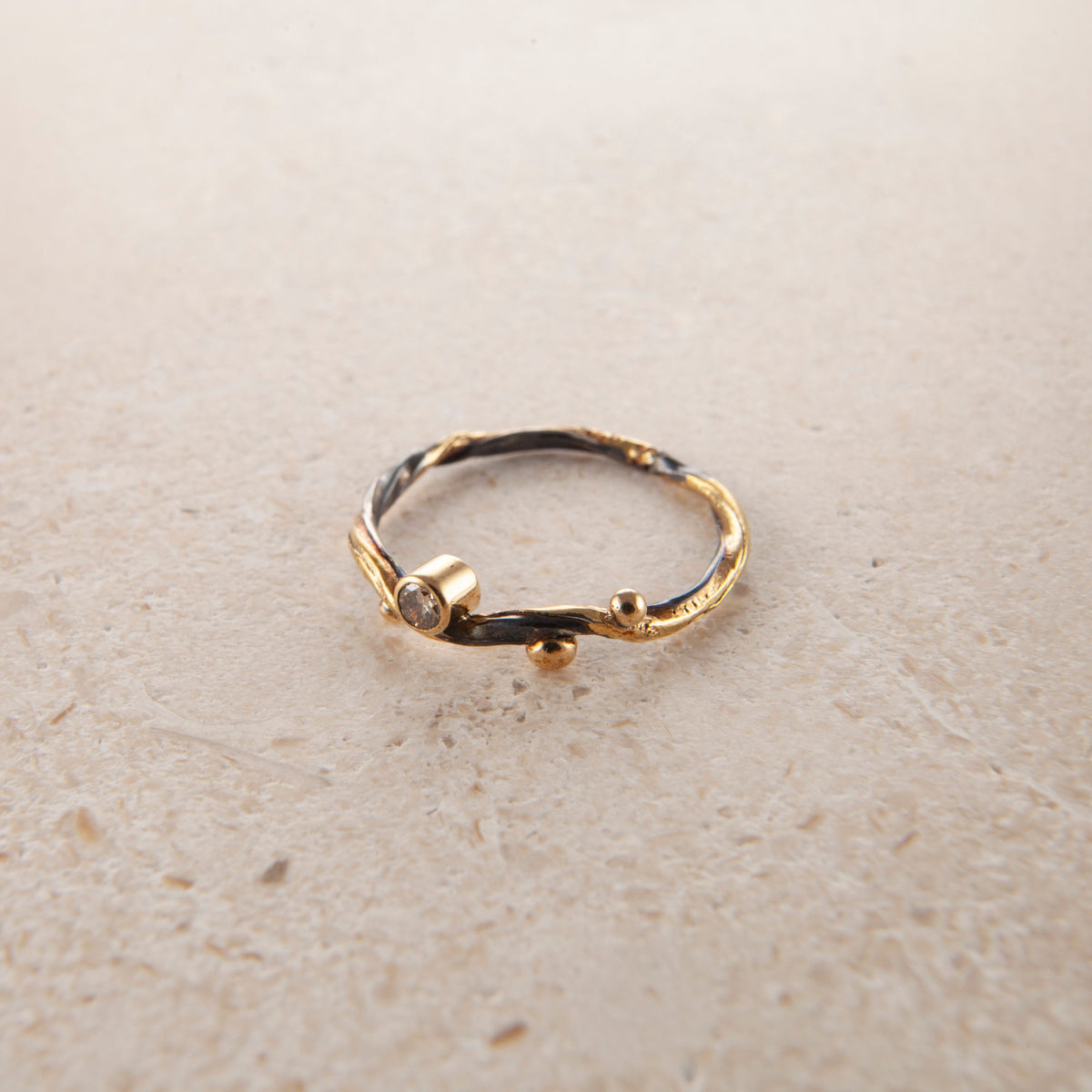 seafiresilverring 0.06ct.champagne practicalmagic