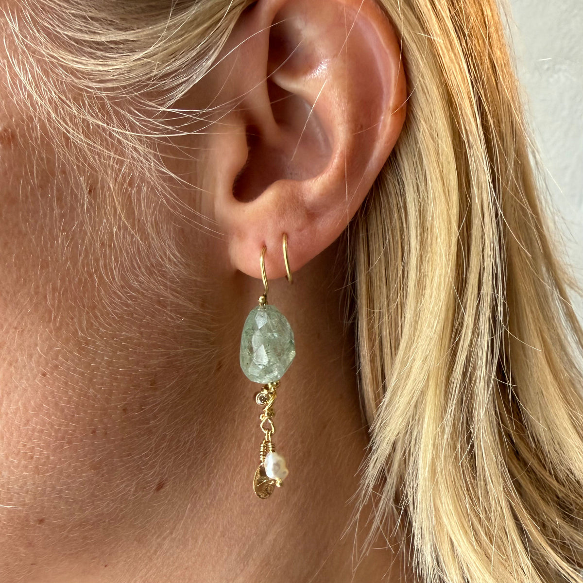 spiral aquamarine earring