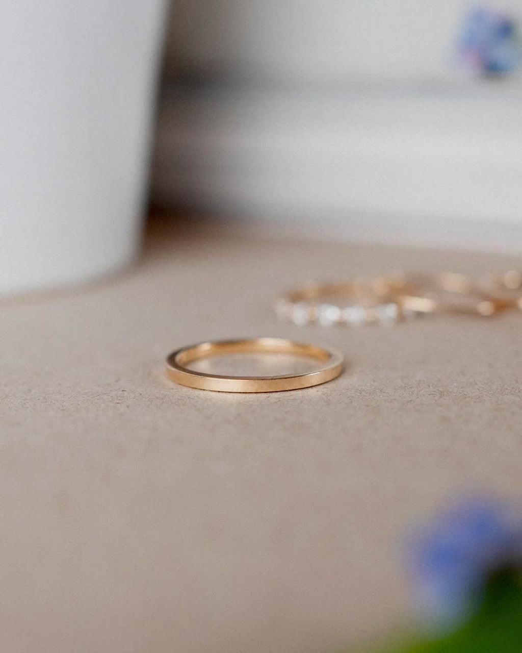 Squared Goldie 1.5 mm 18K Gold, Whitegold or Rosegold Ring