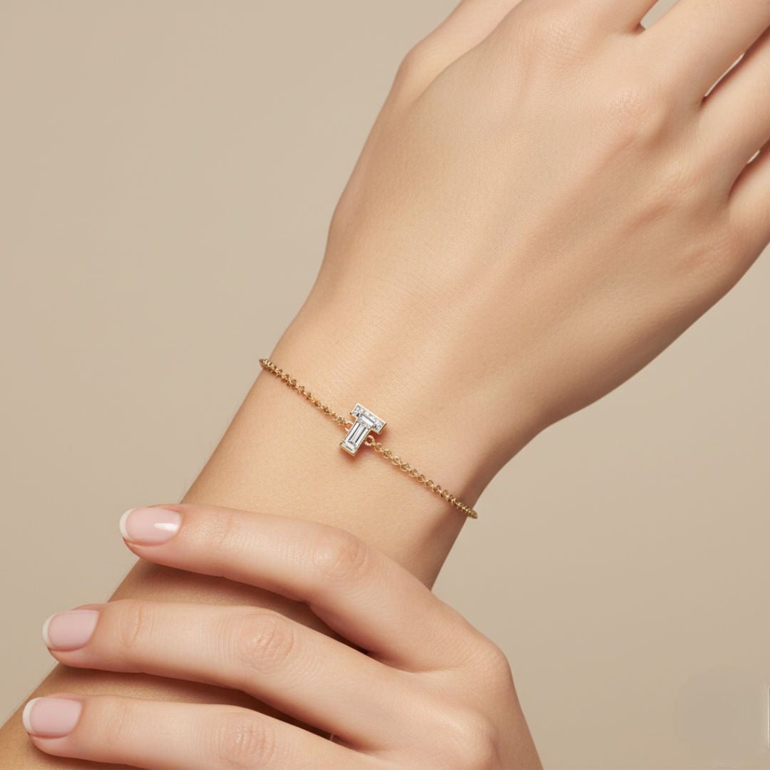 Alphabet Initial T 18K Gold, Rosegold or Whitegold Bracelet w. Solitaire Lab-Grown Diamond