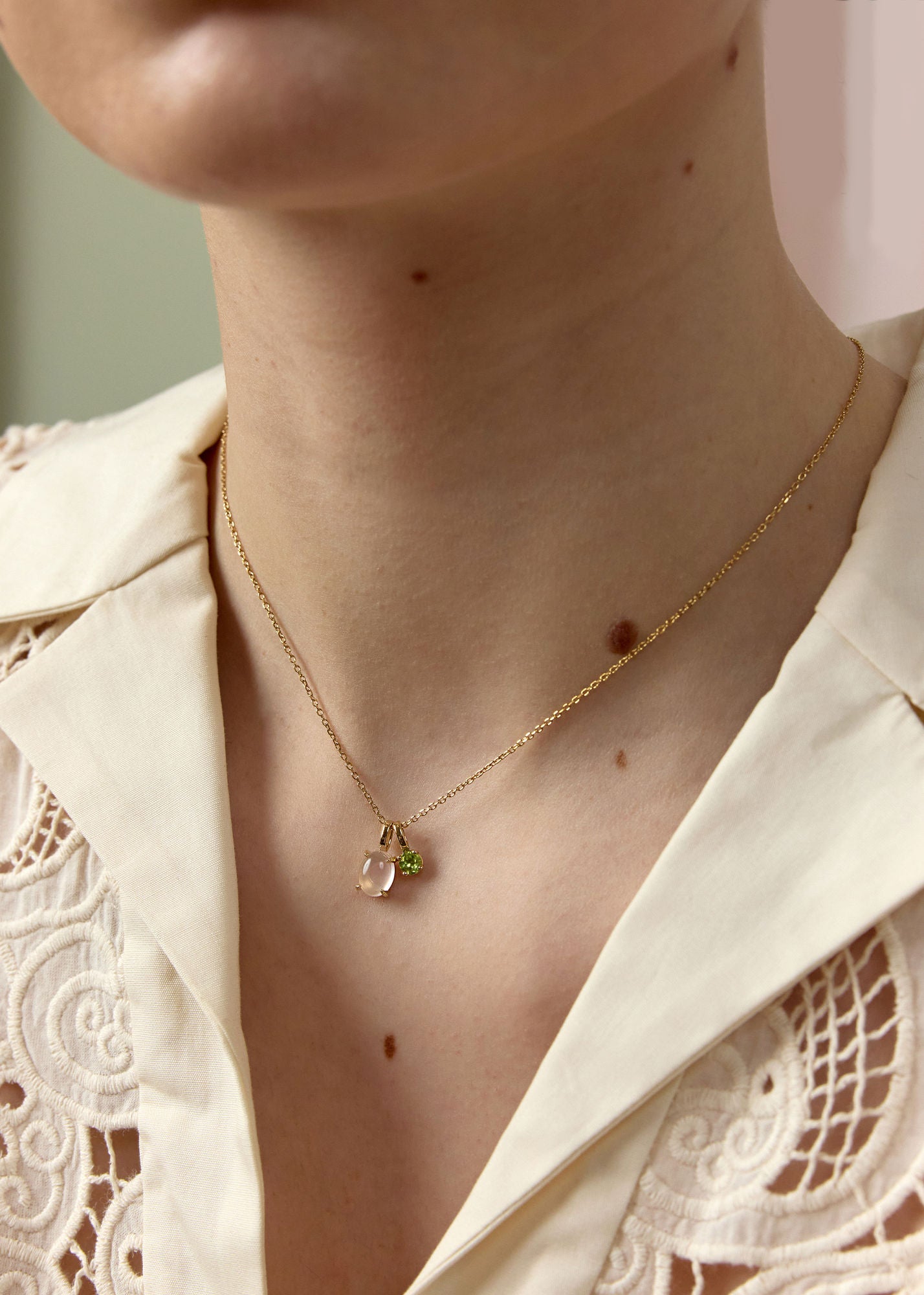 Camren 10K Gold Pendant w. Rose Quartz