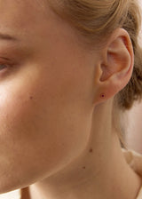 Rainbow 10K Gold Stud w. Ruby